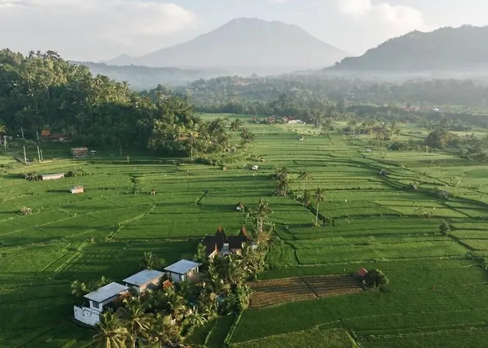 Zen Retreat With Ricefield And Mountain View With Pool Chalet Silebeng