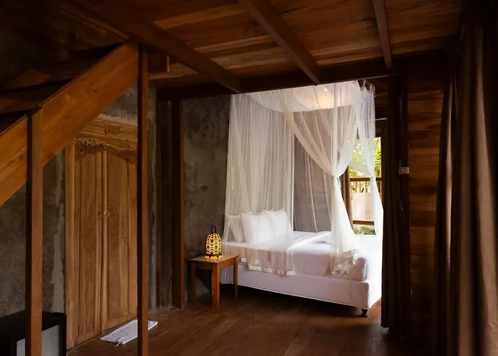 Zen Retreat With Ricefield And Mountain View With Pool Chalet Silebeng