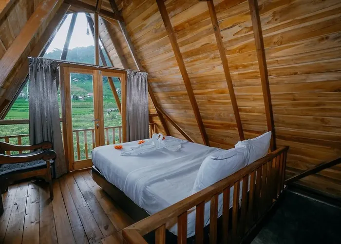 Zen Retreat With Ricefield And Mountain View With Pool Chalet