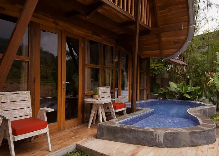 Chalet Zen Retreat With Ricefield And Mountain View With Pool Silebeng